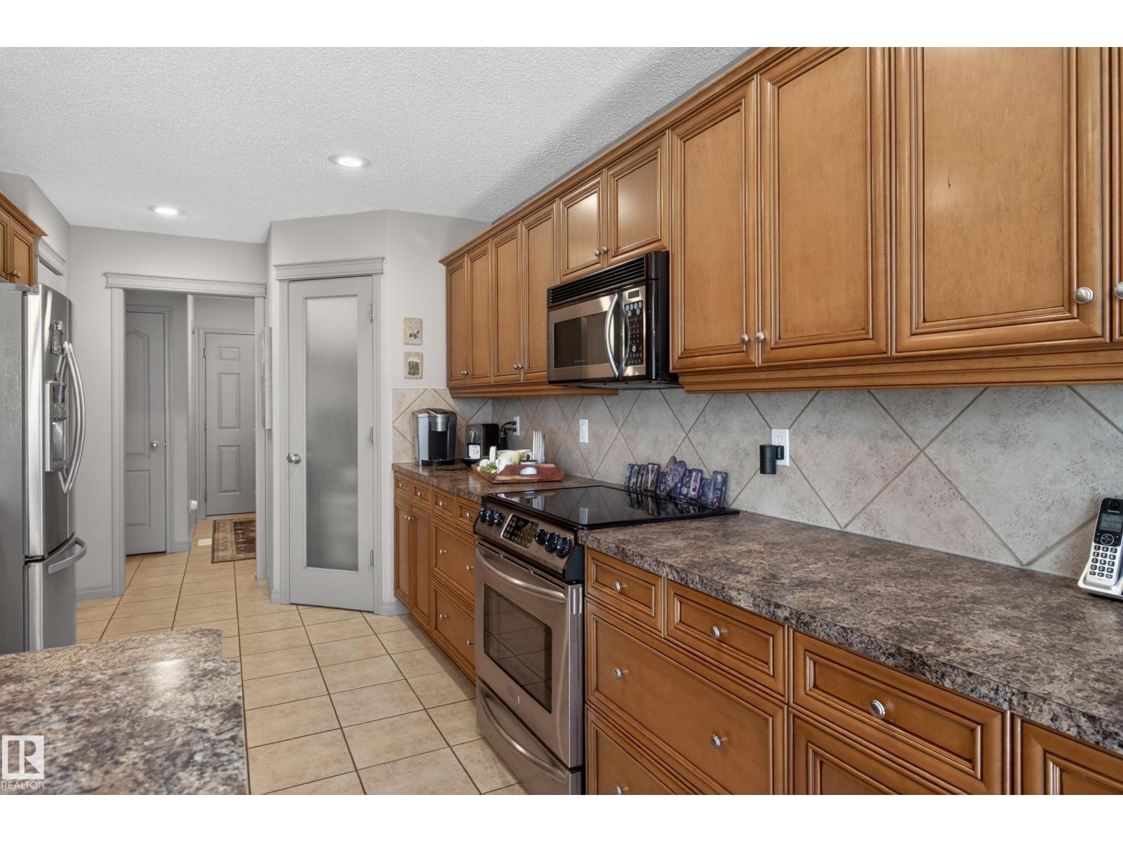 74 Highgrove Cr, Sherwood Park, Alberta  T8A 6J9 - Photo 9 - E4486892