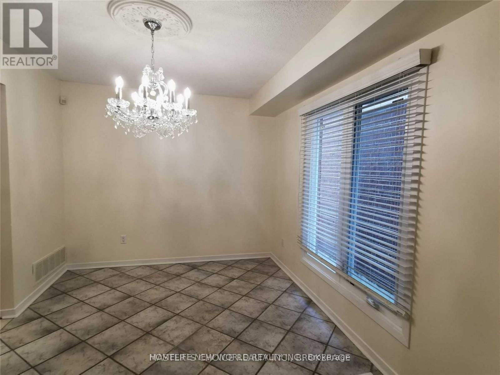 209 Winding Lane, Vaughan, Ontario  L4J 5J6 - Photo 3 - N13108054