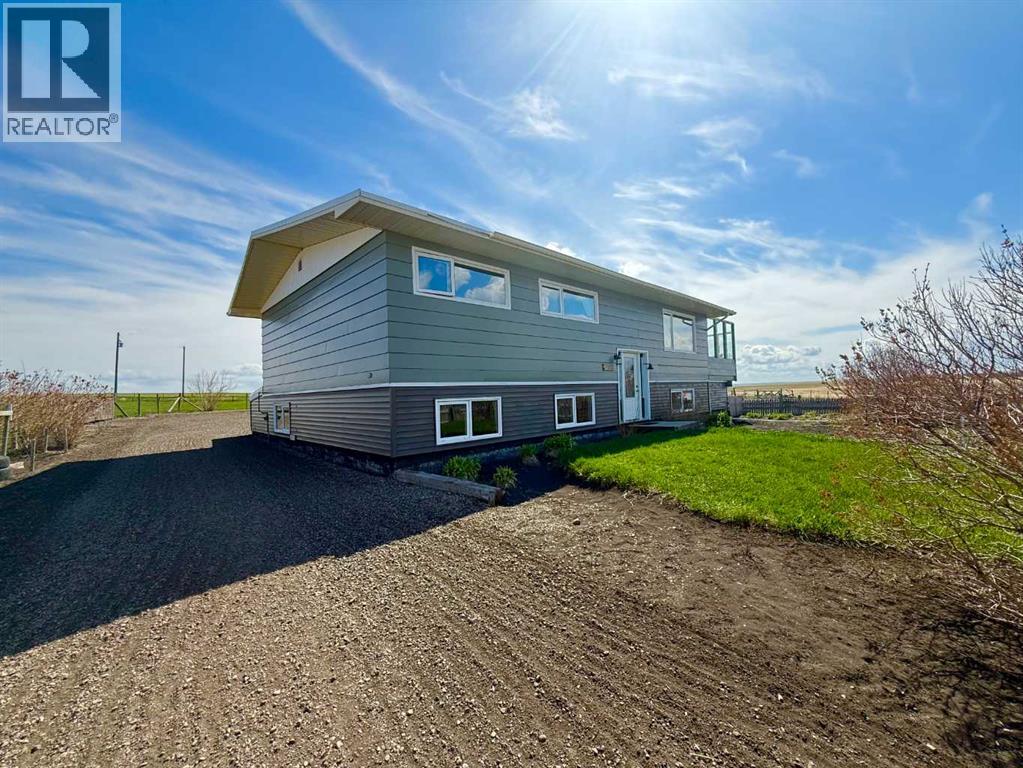 5520 29-4 Range, Rural Pincher Creek No. 9, Alberta  T0K 1W0 - Photo 2 - A2309834