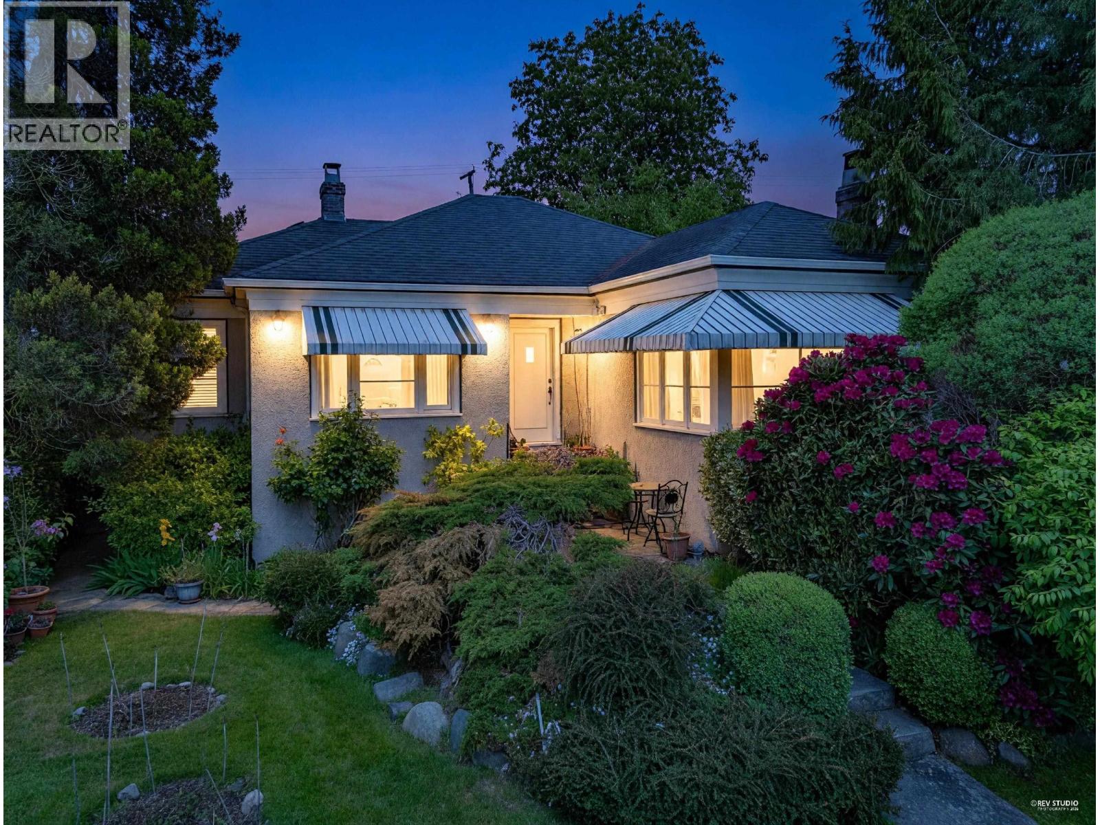 2245 W 22nd Avenue, Vancouver, British Columbia  V6L 1L6 - Photo 32 - R3121617