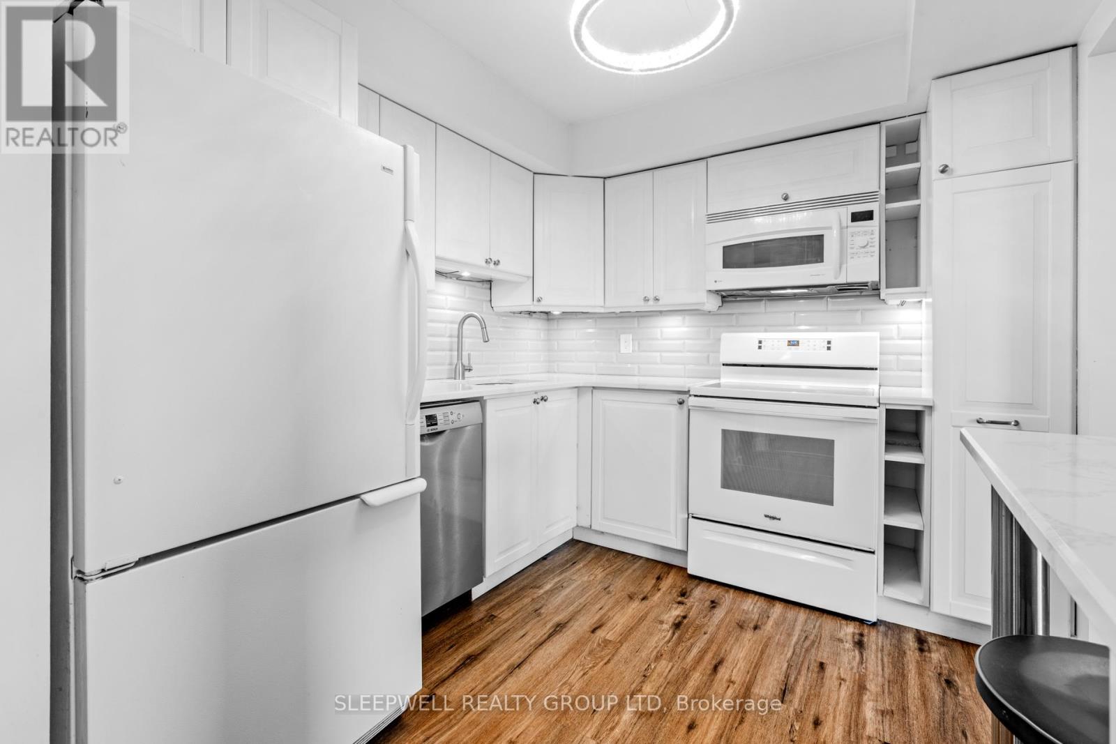 2204 - 199 Kent Street, Ottawa, Ontario  K2P 2K8 - Photo 4 - X13108090