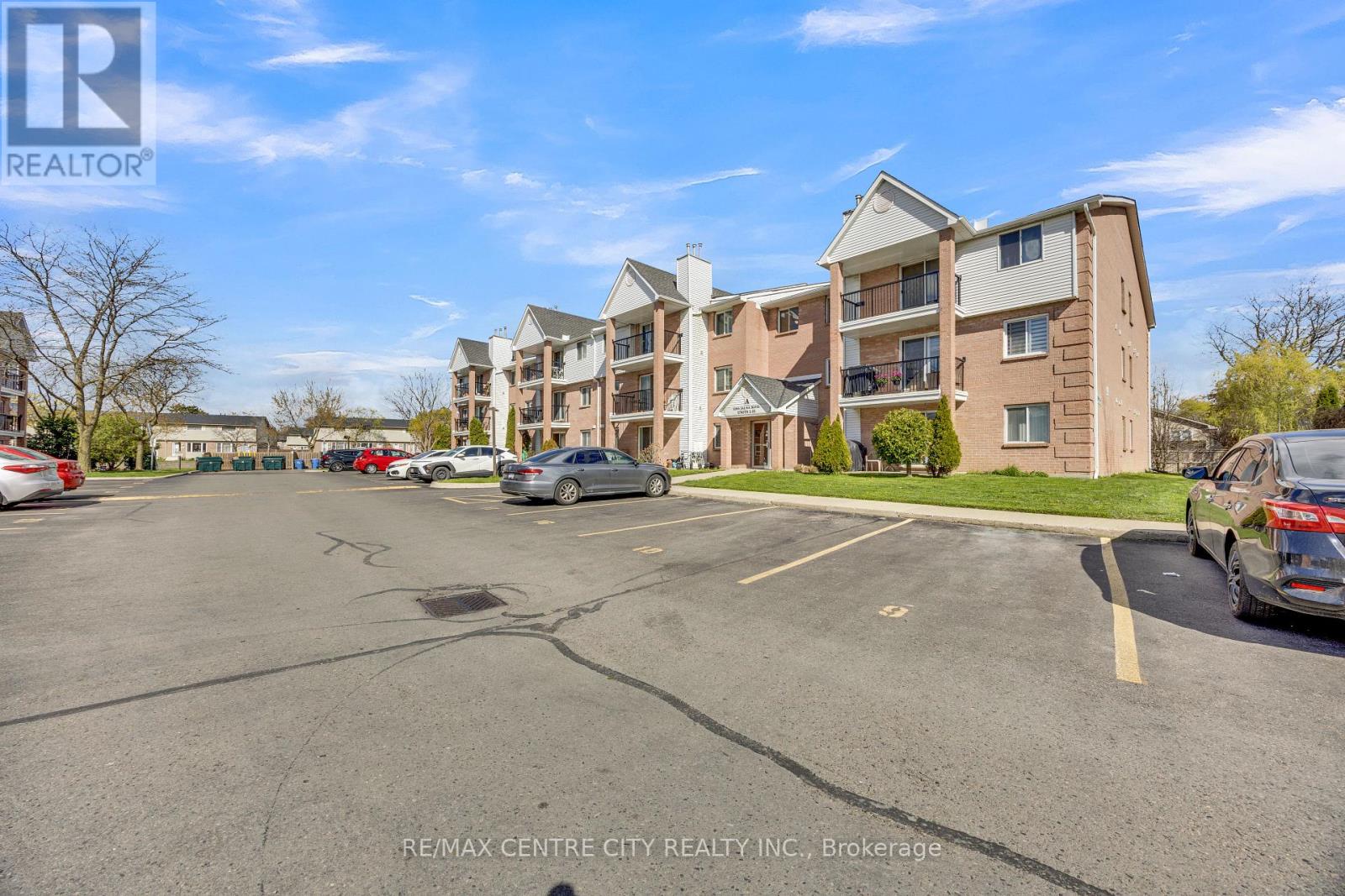 9 - 1096 Jalna Boulevard, London South, Ontario  N6E 3B8 - Photo 2 - X13075628