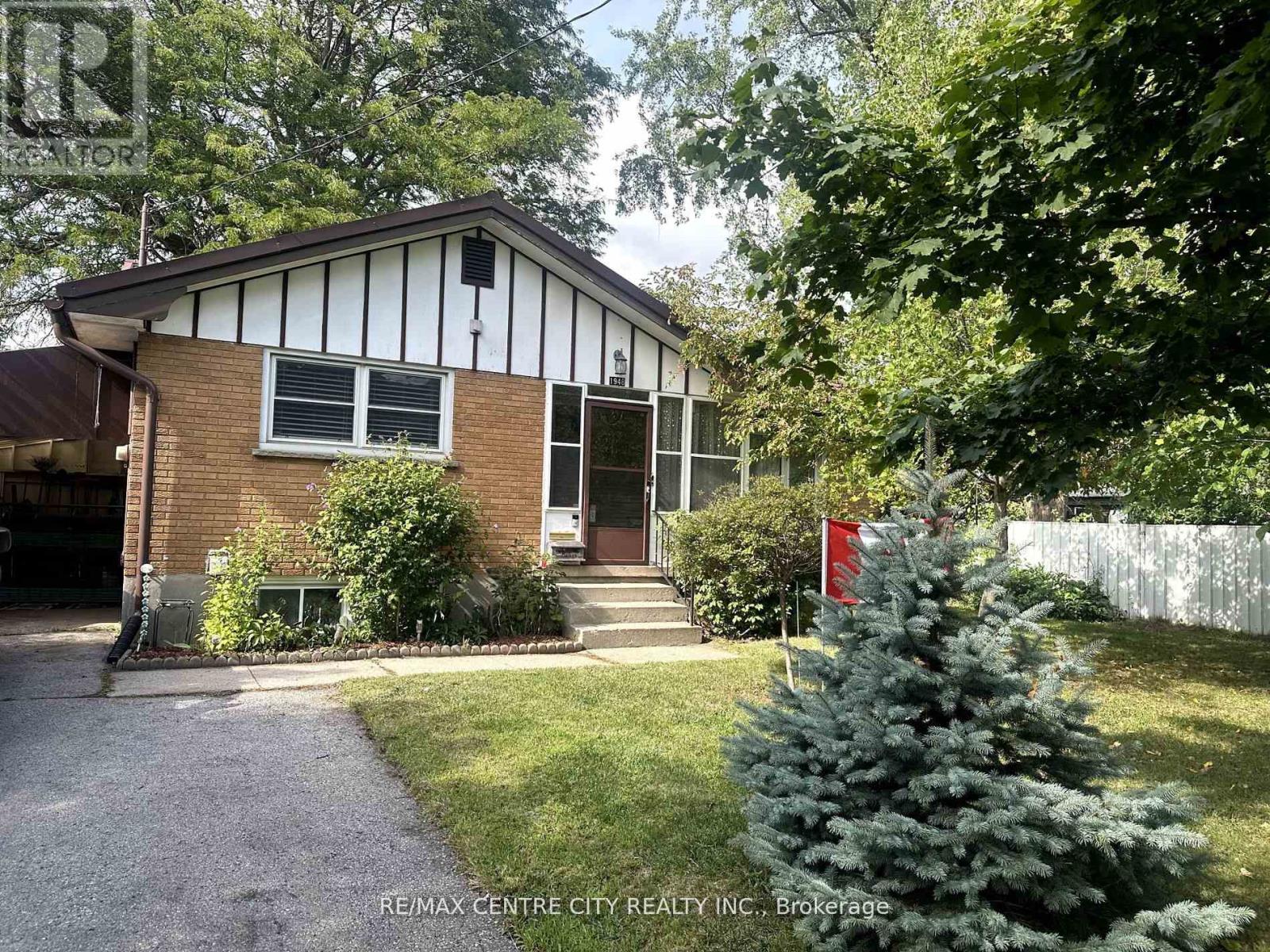 1948 ROYAL CRESCENT, London East, Ontario