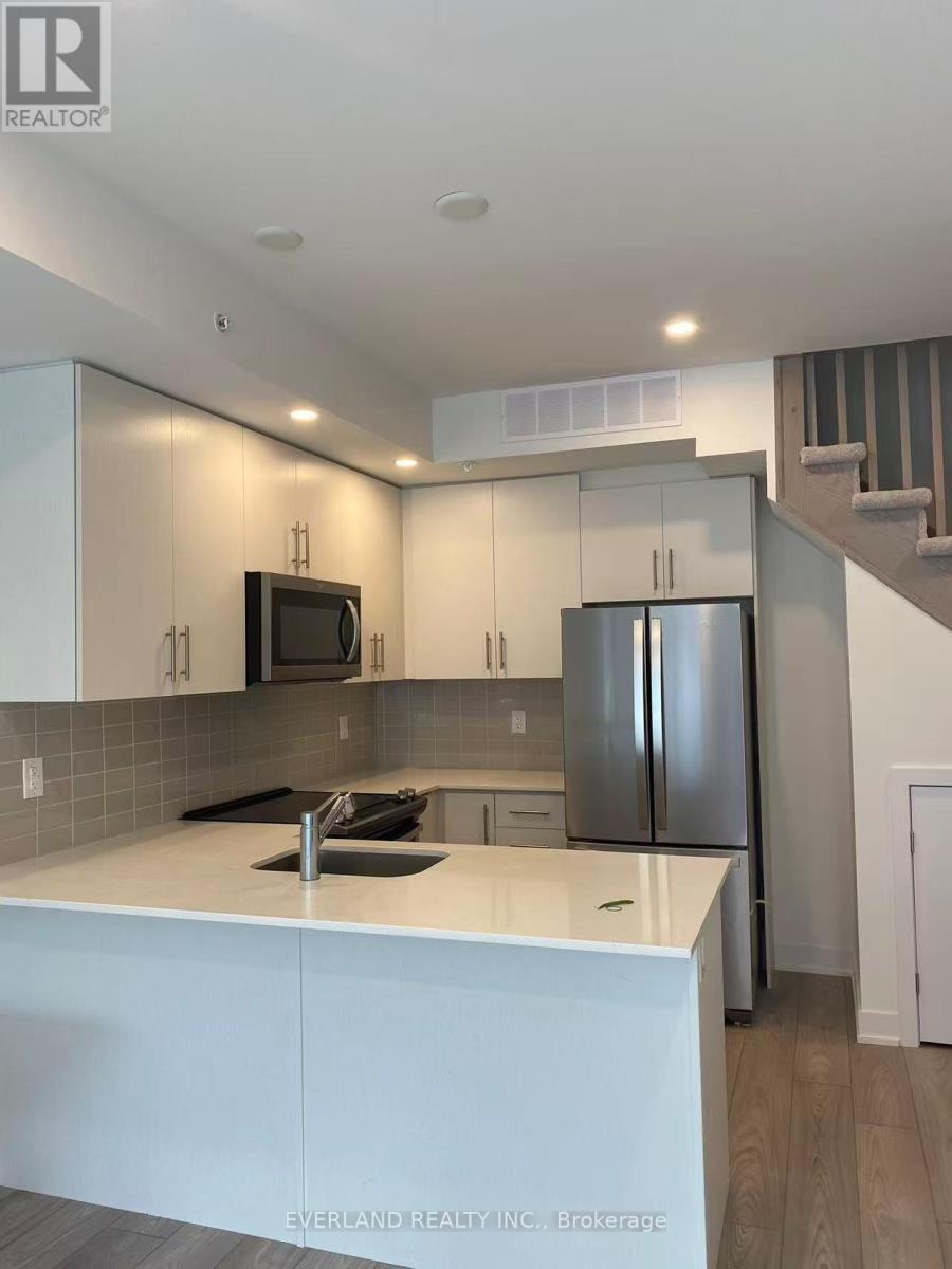 28 - 3476 WIDDICOMBE WAY, Mississauga, Ontario