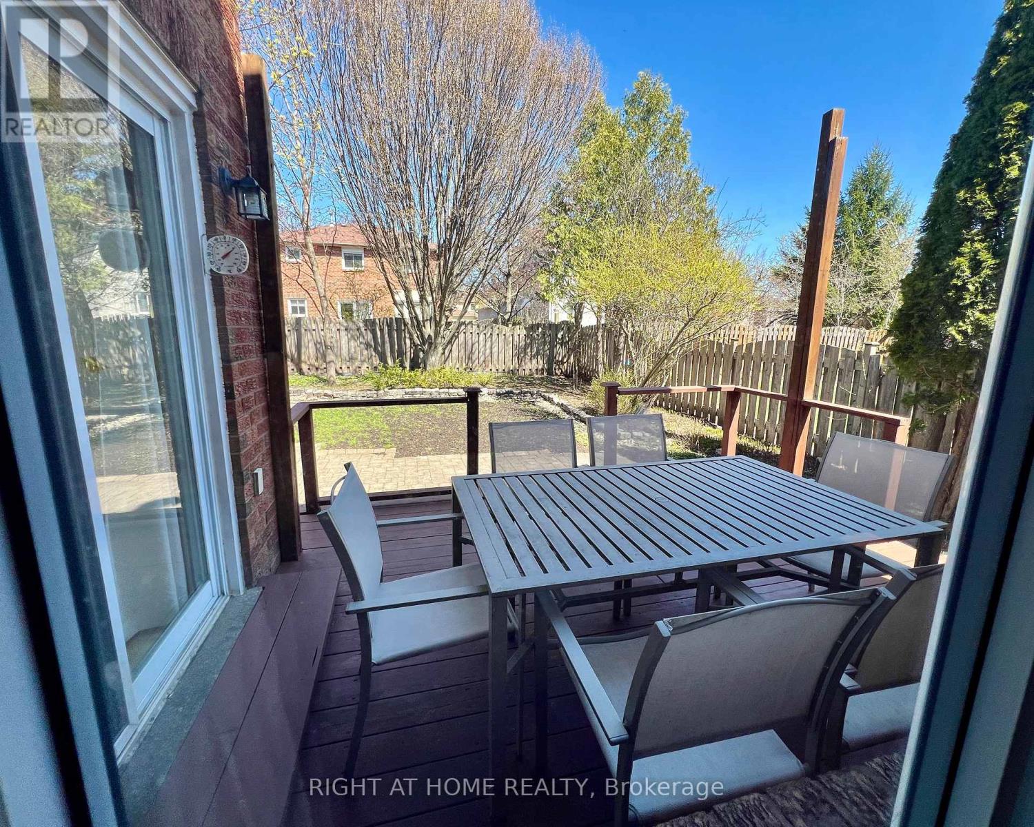 4 Silverbirch Place, Whitby, Ontario  L1R 1X7 - Photo 12 - E13050786