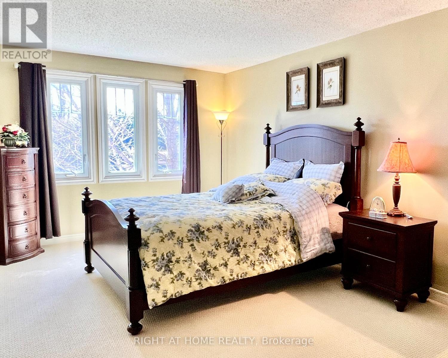 4 Silverbirch Place, Whitby, Ontario  L1R 1X7 - Photo 14 - E13050786