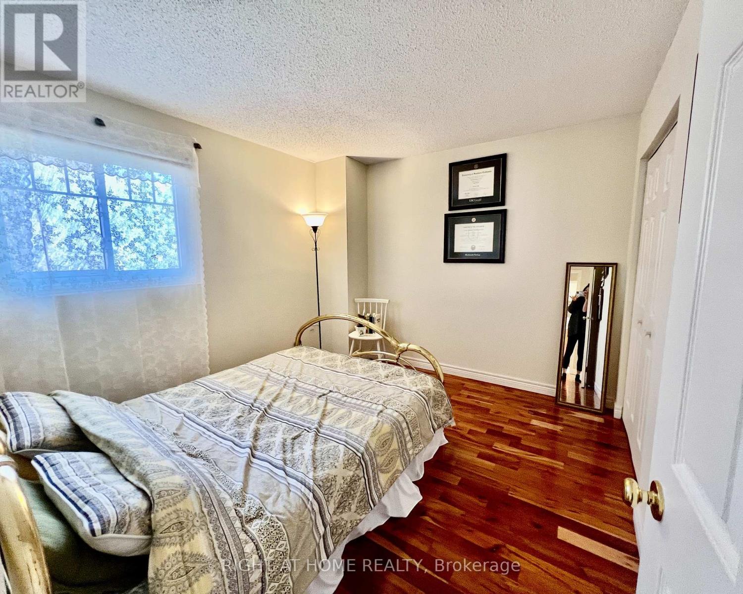 4 Silverbirch Place, Whitby, Ontario  L1R 1X7 - Photo 19 - E13050786