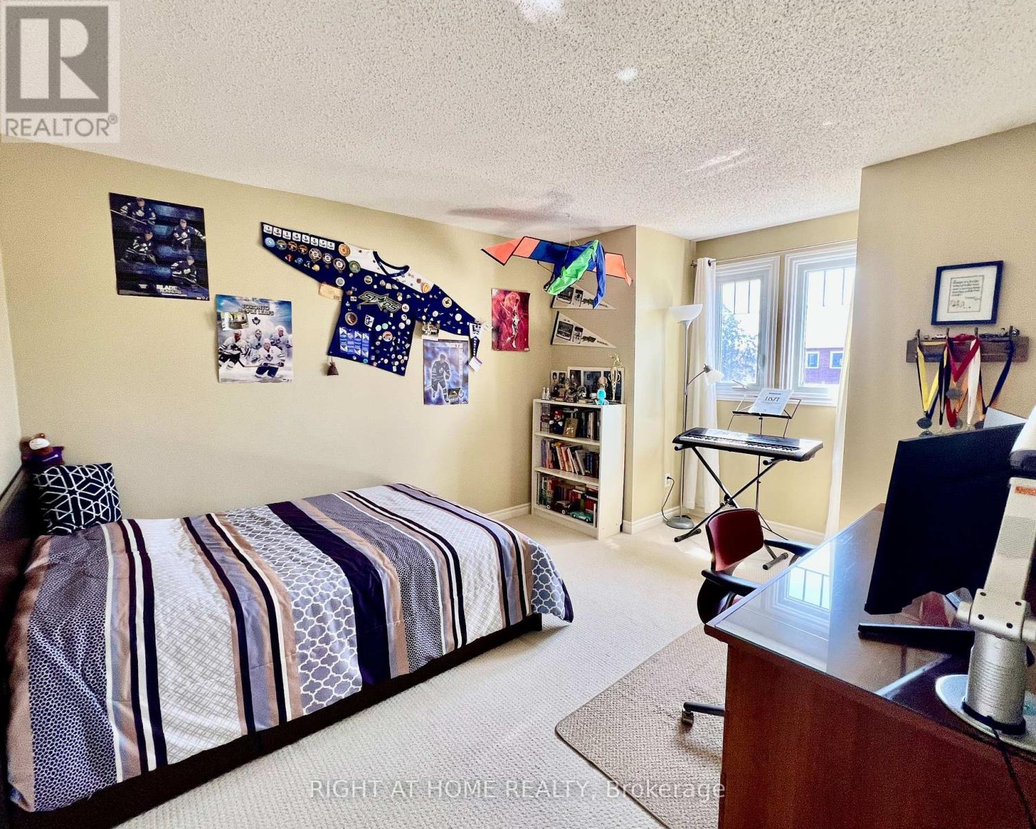 4 Silverbirch Place, Whitby, Ontario  L1R 1X7 - Photo 21 - E13050786