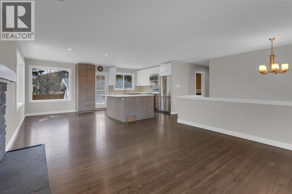 5615 Lakeview Drive Sw, Calgary, Alberta  T3E 5S5 - Photo 5 - A2307492