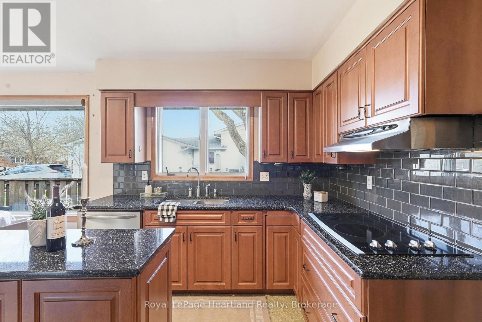 85 William Street E, Minto, Ontario  N0G 1Z0 - Photo 15 - X13108098