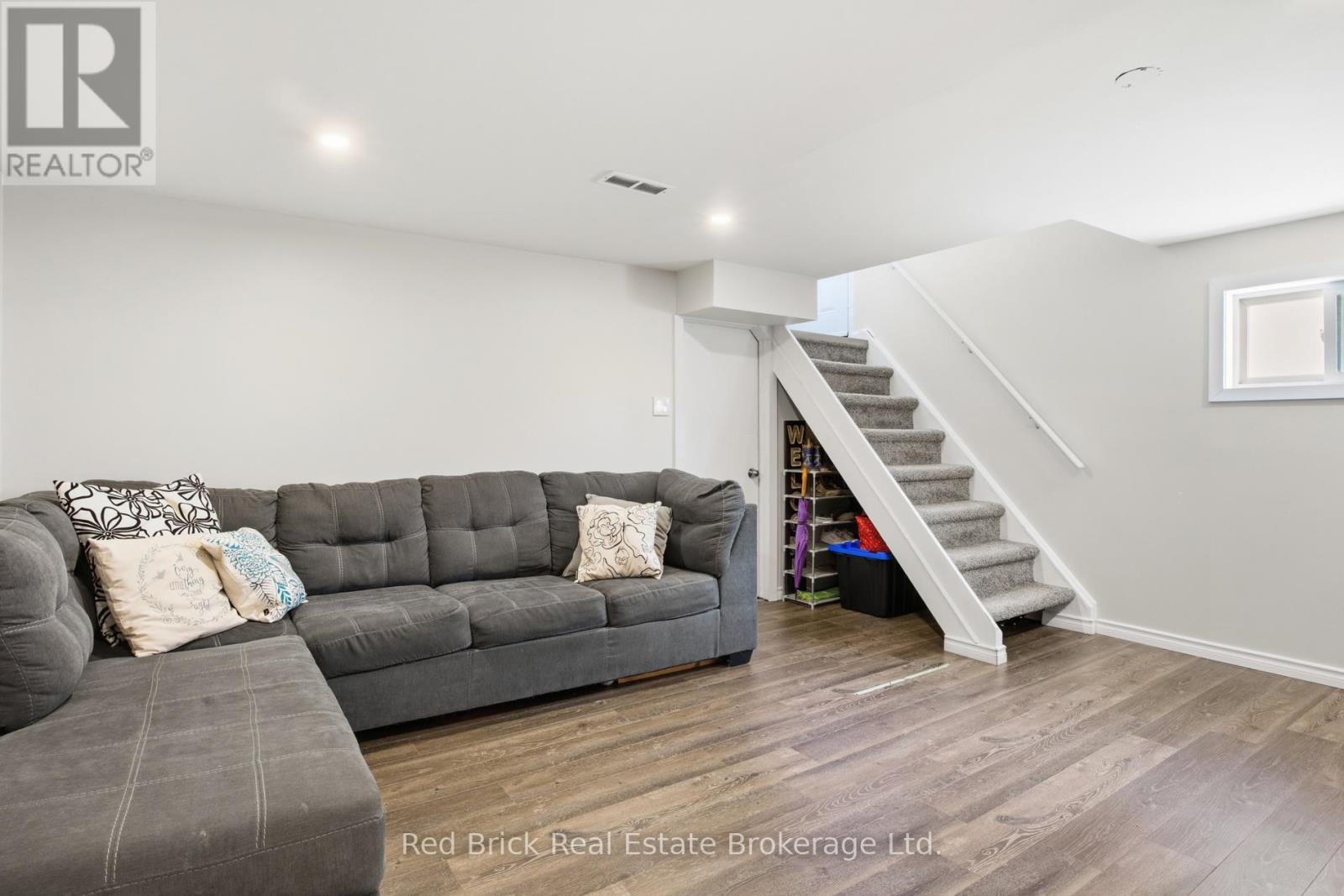 51 Clemens Avenue, Cambridge, Ontario  N3C 2W6 - Photo 24 - X13108102
