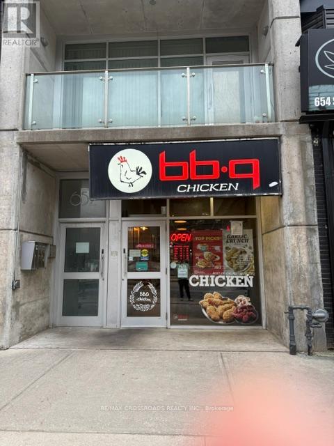 101 - 652 SPADINA AVENUE, Toronto, Ontario