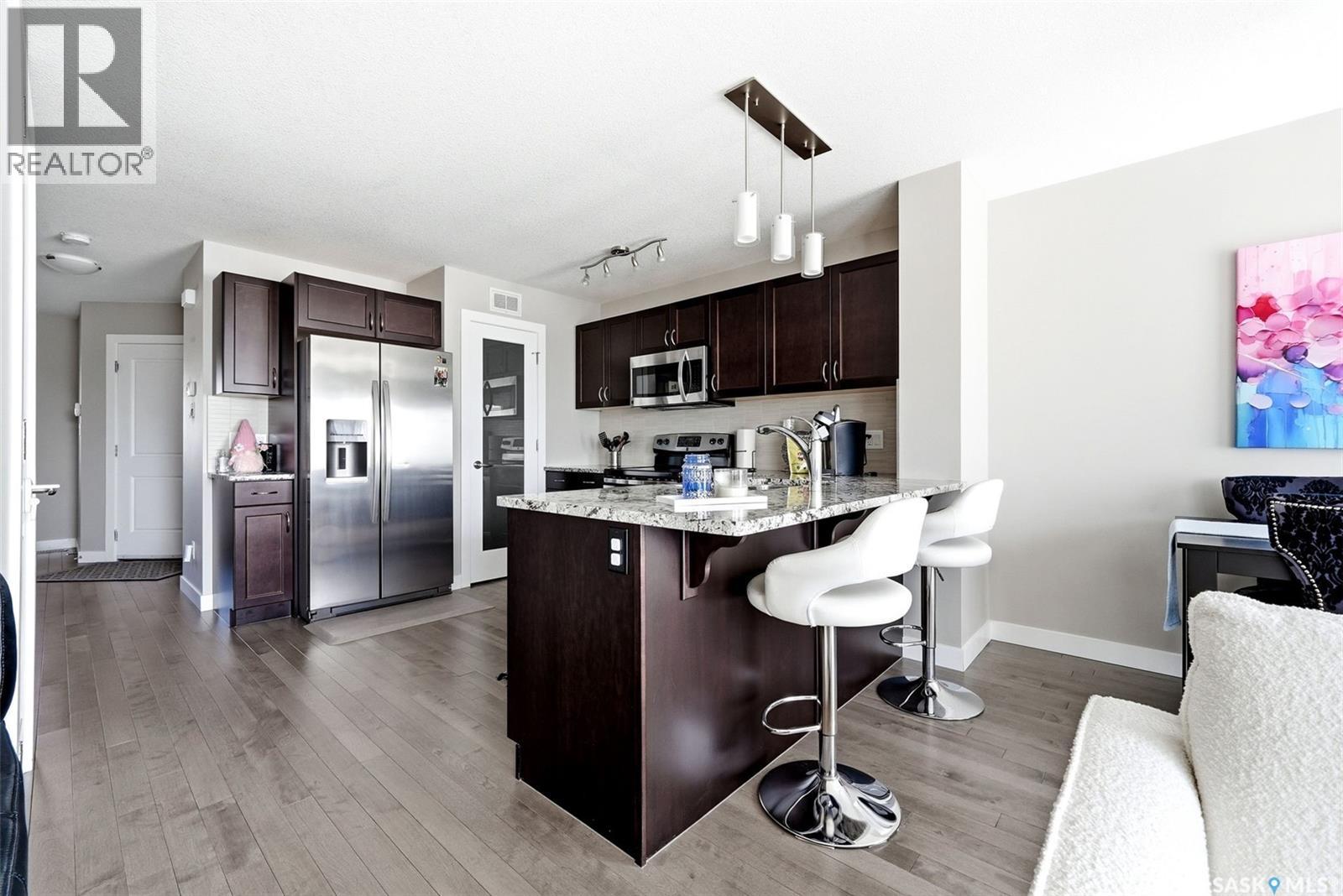 8849 Kestral Drive, Regina, Saskatchewan  S4Y 1H6 - Photo 3 - SK035215