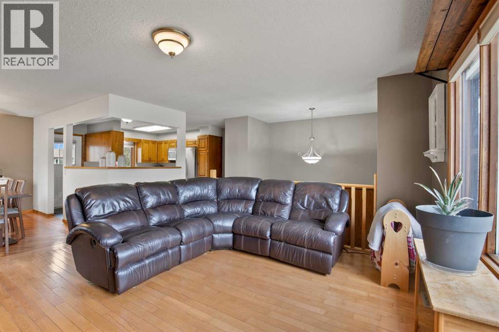 5315 37 Street, Innisfail, Alberta  T4G 1G6 - Photo 5 - A2306700