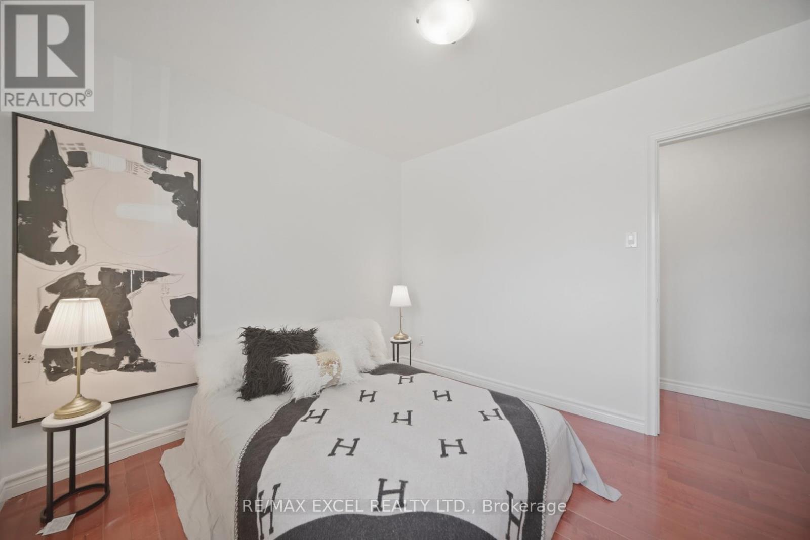 2 Charlemont Crescent, Toronto, Ontario  M1T 1M4 - Photo 23 - E13100108