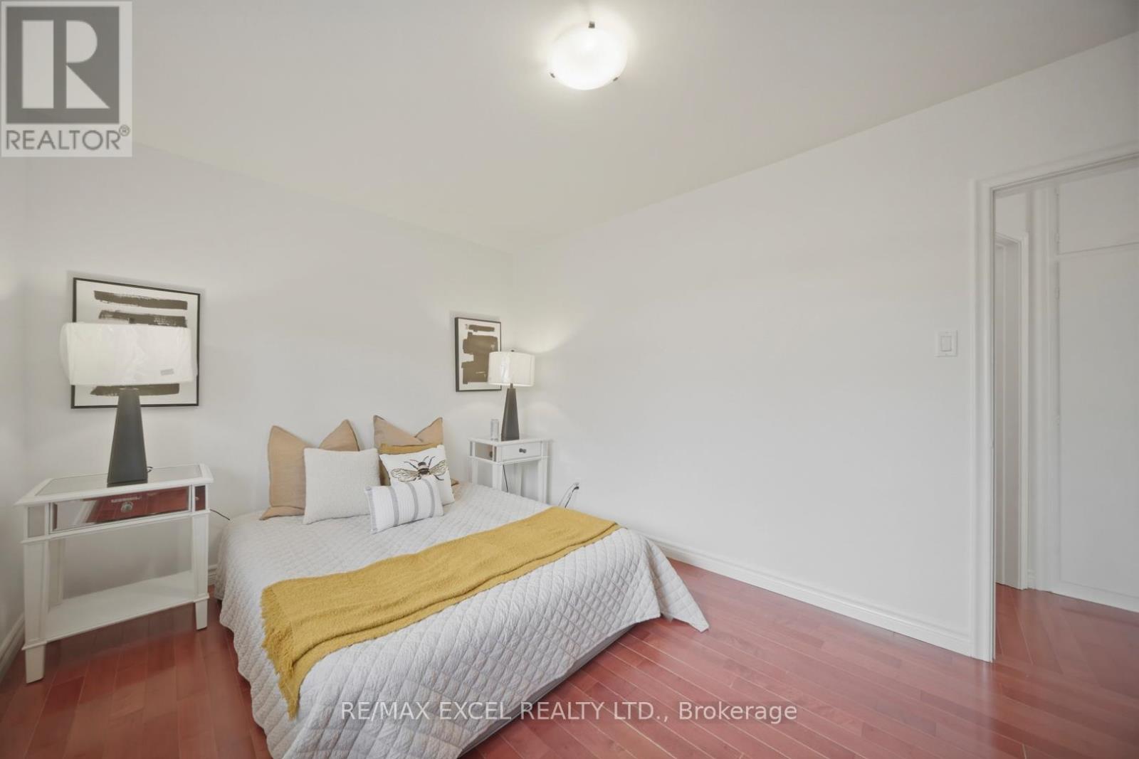 2 Charlemont Crescent, Toronto, Ontario  M1T 1M4 - Photo 27 - E13100108