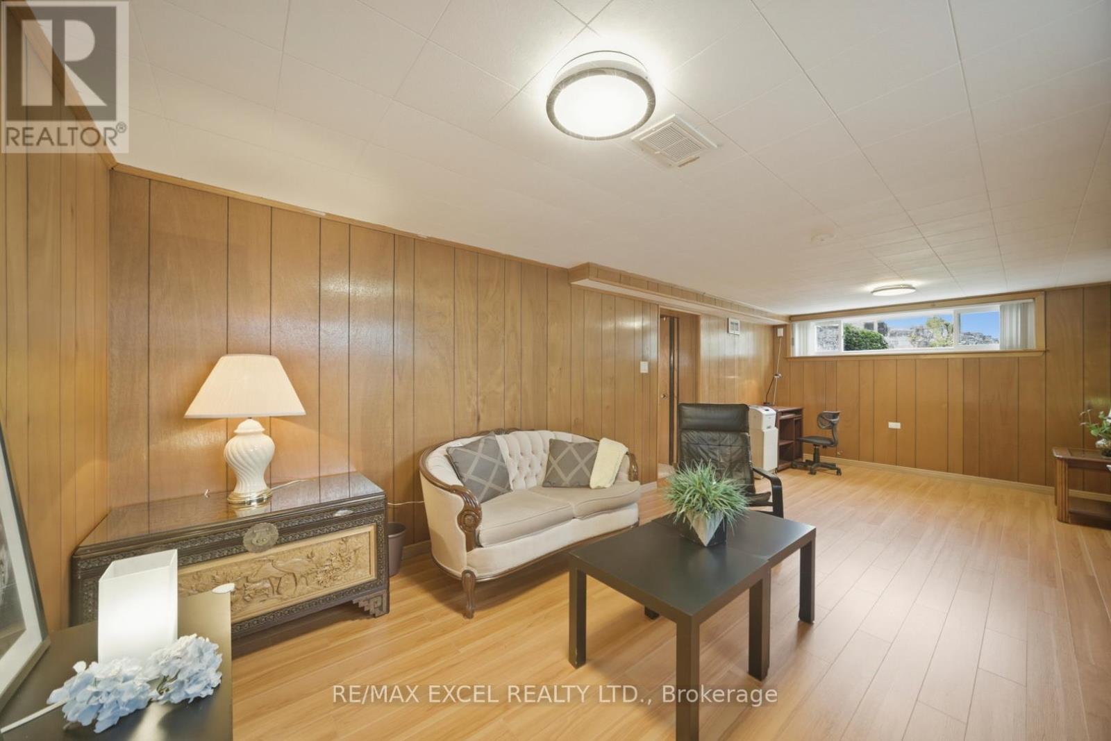 2 Charlemont Crescent, Toronto, Ontario  M1T 1M4 - Photo 31 - E13100108