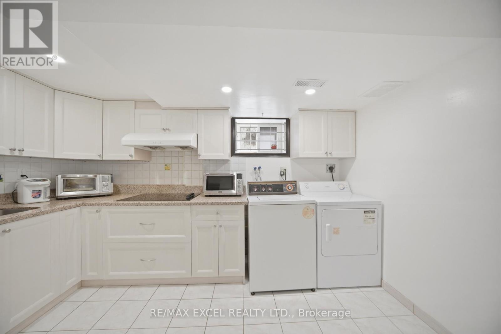 2 Charlemont Crescent, Toronto, Ontario  M1T 1M4 - Photo 35 - E13100108
