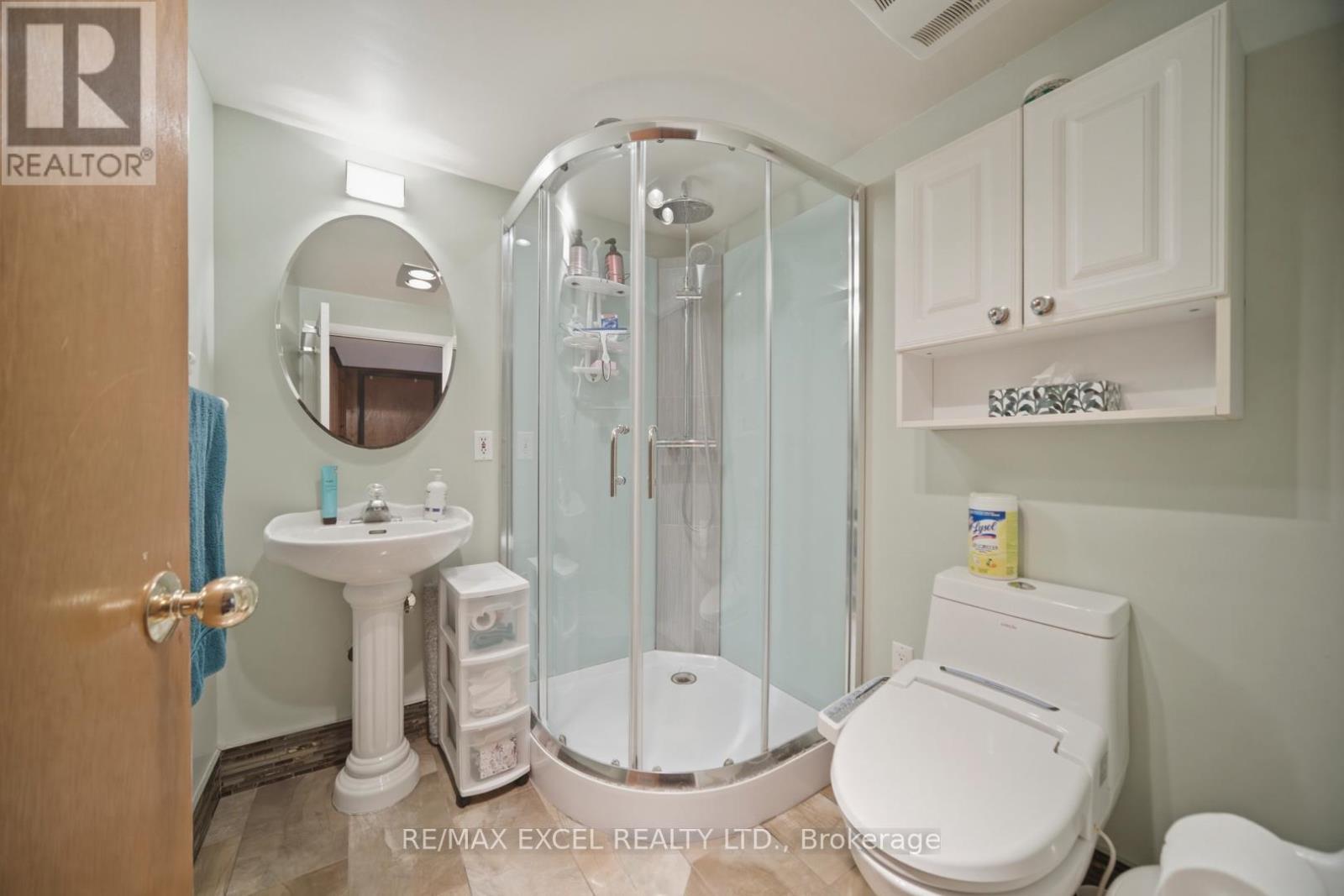 2 Charlemont Crescent, Toronto, Ontario  M1T 1M4 - Photo 37 - E13100108
