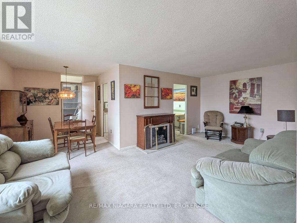 301 - 3170 Kirwin Avenue, Mississauga, Ontario  L5A 3R1 - Photo 3 - W13108122
