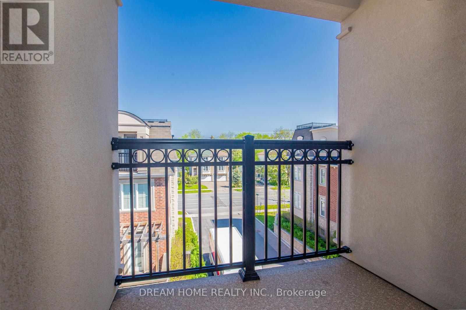 13 Slingsby Lane, Toronto, Ontario  M2N 0H7 - Photo 9 - C13108128