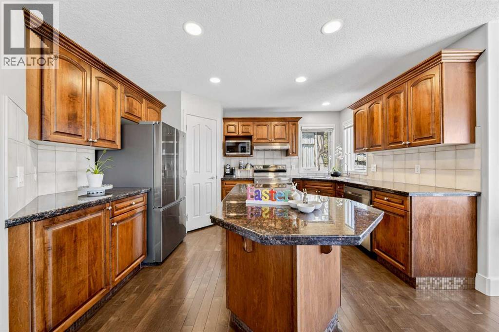 46 Discovery Ridge Road Sw, Calgary, Alberta  T3H 4R3 - Photo 21 - A2296598