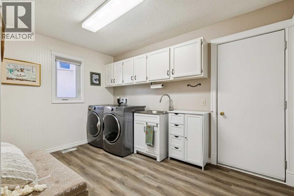 256 Sirocco Place Sw, Calgary, Alberta  T3H 2N3 - Photo 22 - A2309341