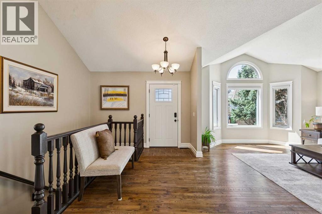 256 Sirocco Place Sw, Calgary, Alberta  T3H 2N3 - Photo 2 - A2309341