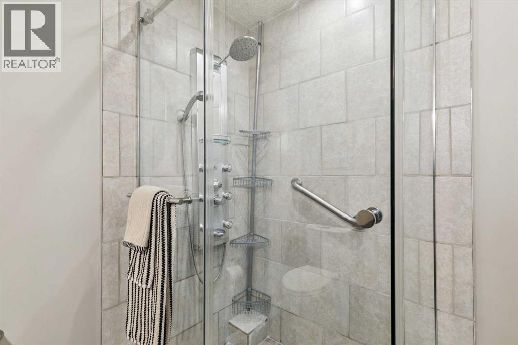 256 Sirocco Place Sw, Calgary, Alberta  T3H 2N3 - Photo 21 - A2309341