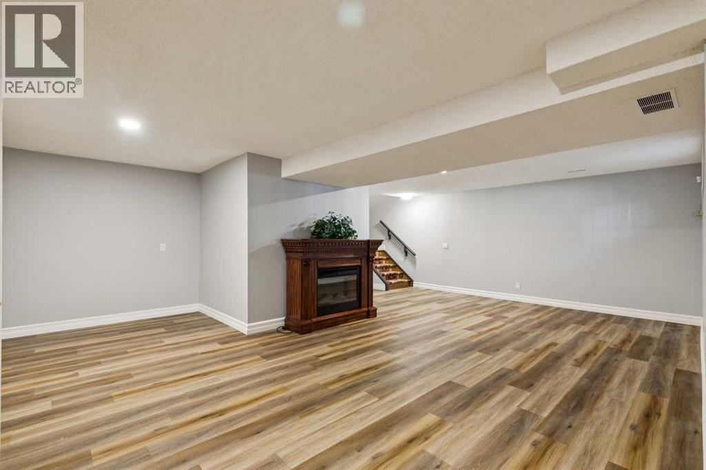 256 Sirocco Place Sw, Calgary, Alberta  T3H 2N3 - Photo 25 - A2309341