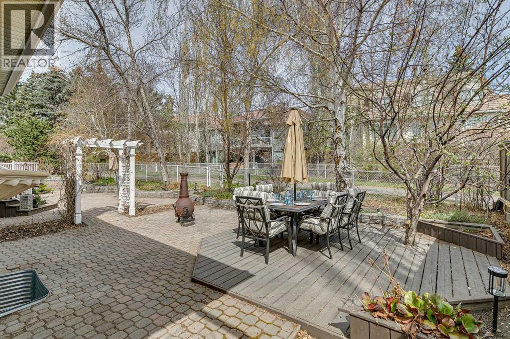 256 Sirocco Place Sw, Calgary, Alberta  T3H 2N3 - Photo 33 - A2309341