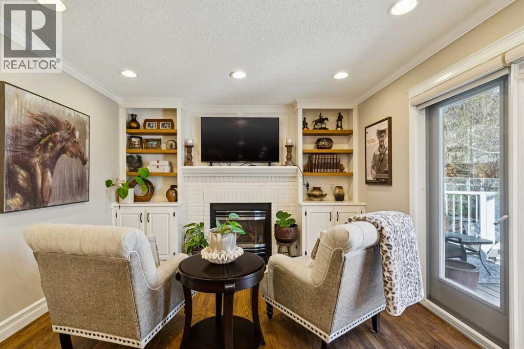 256 Sirocco Place Sw, Calgary, Alberta  T3H 2N3 - Photo 10 - A2309341