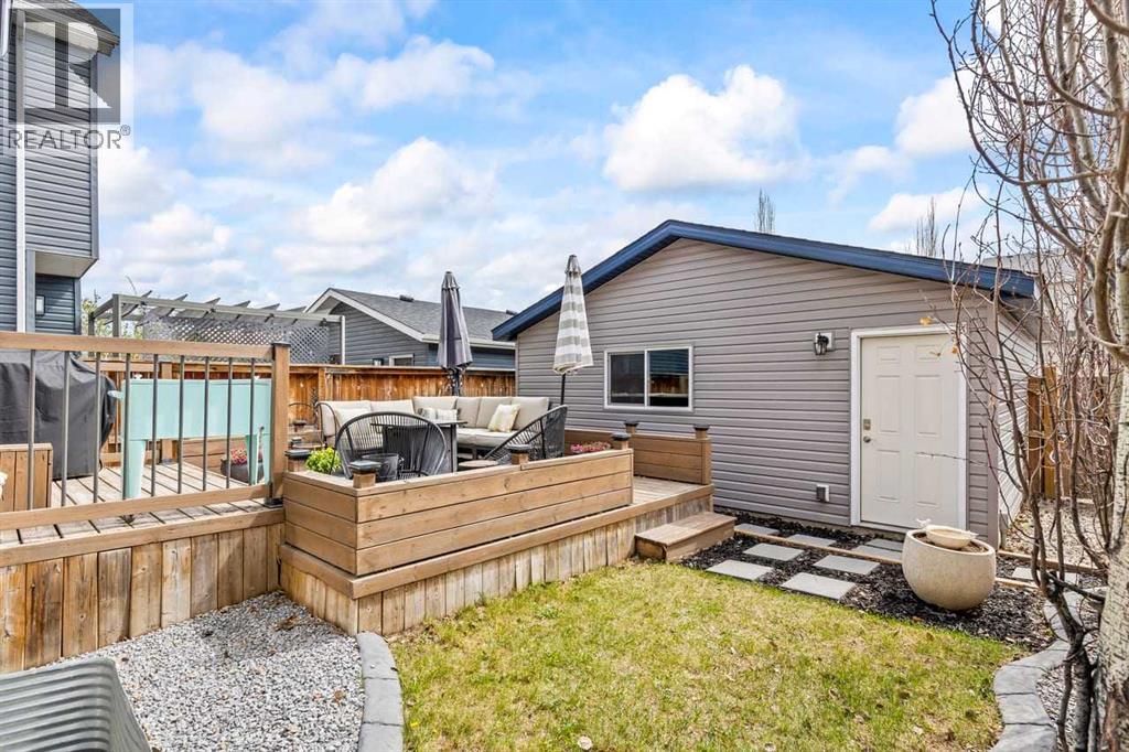 86 Copperpond Heights Se, Calgary, Alberta  T2Z 0W9 - Photo 37 - A2307756