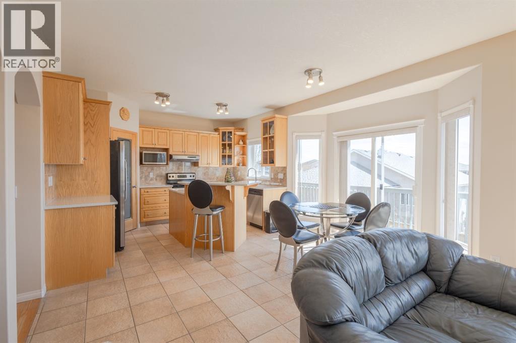 37 Royal Birch Close Nw, Calgary, Alberta  T3G 5N8 - Photo 11 - A2308994