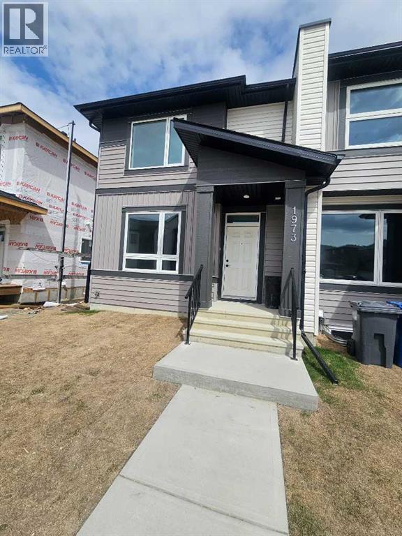 1973 Mccaskill Drive, Crossfield, Alberta  T2M 0S0 - Photo 3 - A2309803