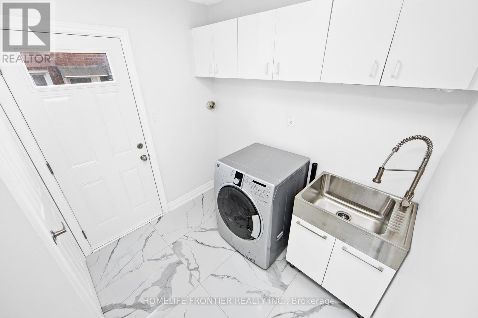 278 Old Orchard Circle, Oakville, Ontario  L6H 4N7 - Photo 10 - W13108156