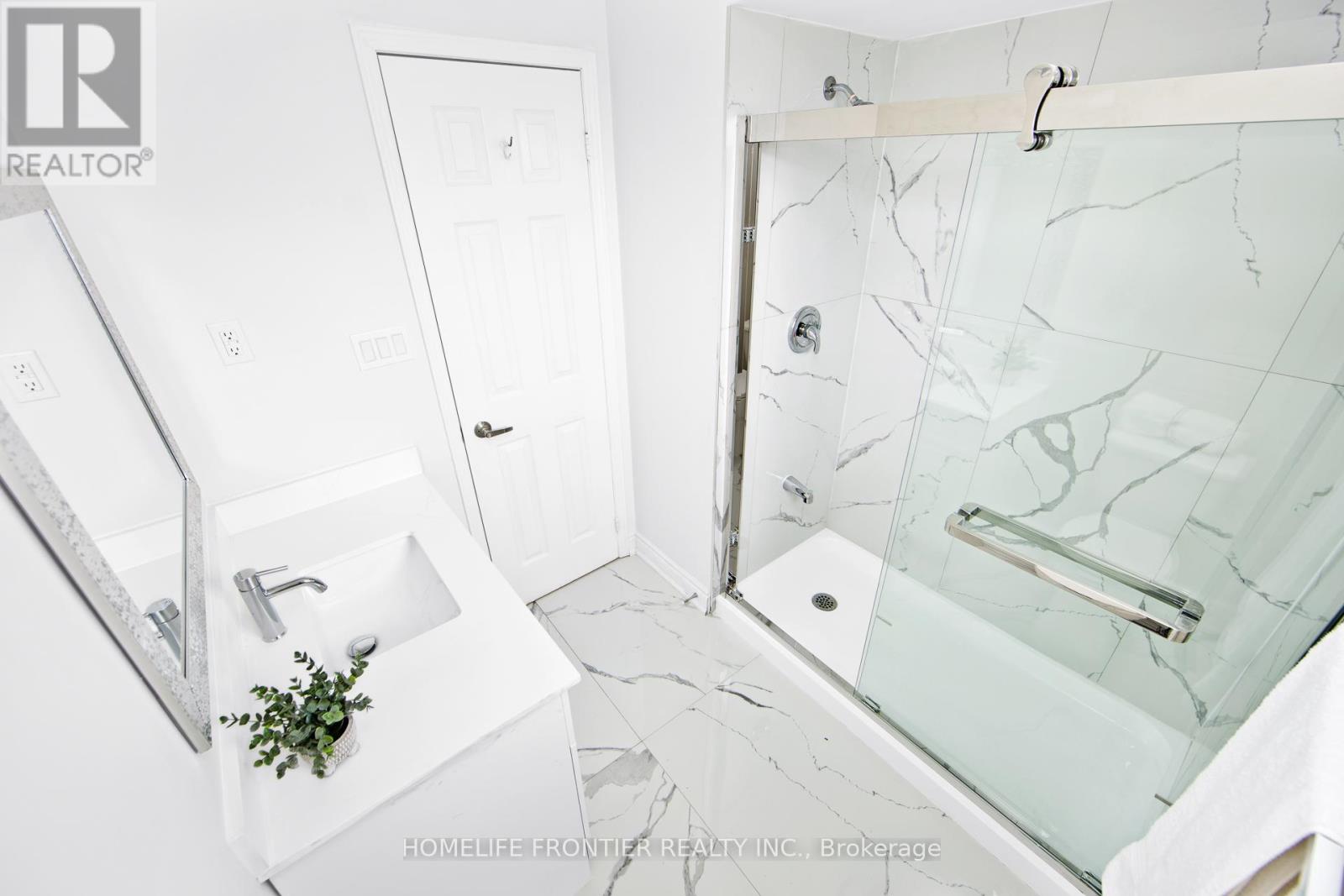 278 Old Orchard Circle, Oakville, Ontario  L6H 4N7 - Photo 17 - W13108156