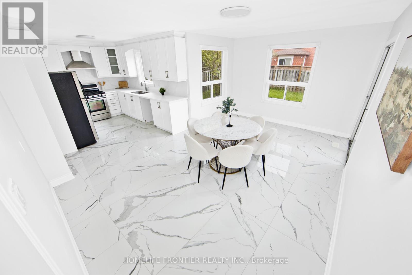 278 Old Orchard Circle, Oakville, Ontario  L6H 4N7 - Photo 4 - W13108156
