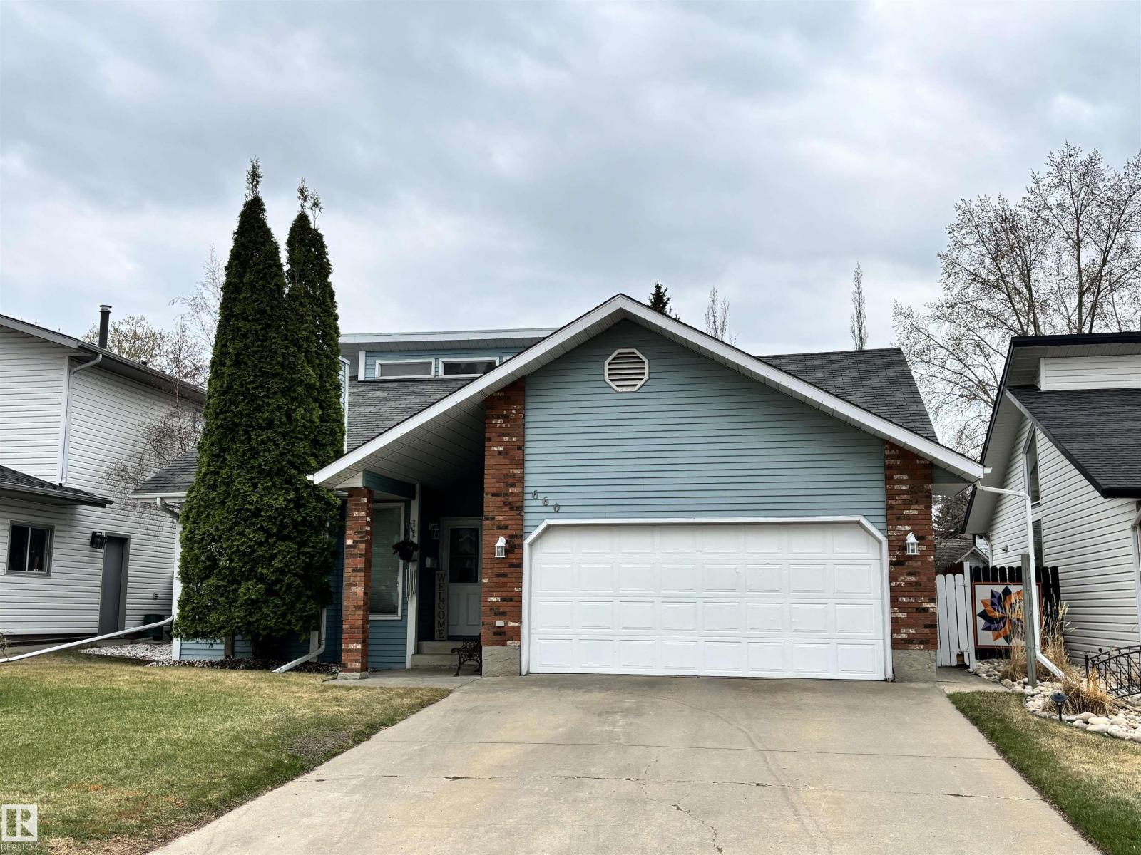 660 VILLAGE DR, sherwood park, Alberta