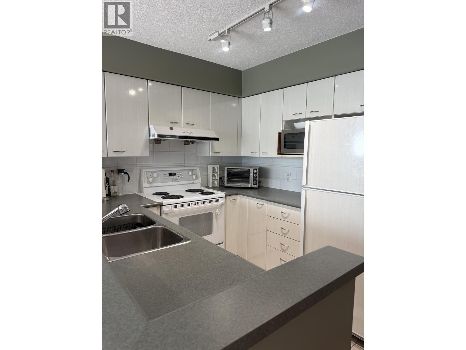 2501 6088 Willingdon Avenue, Burnaby, British Columbia  V5H 4V2 - Photo 4 - R3121569