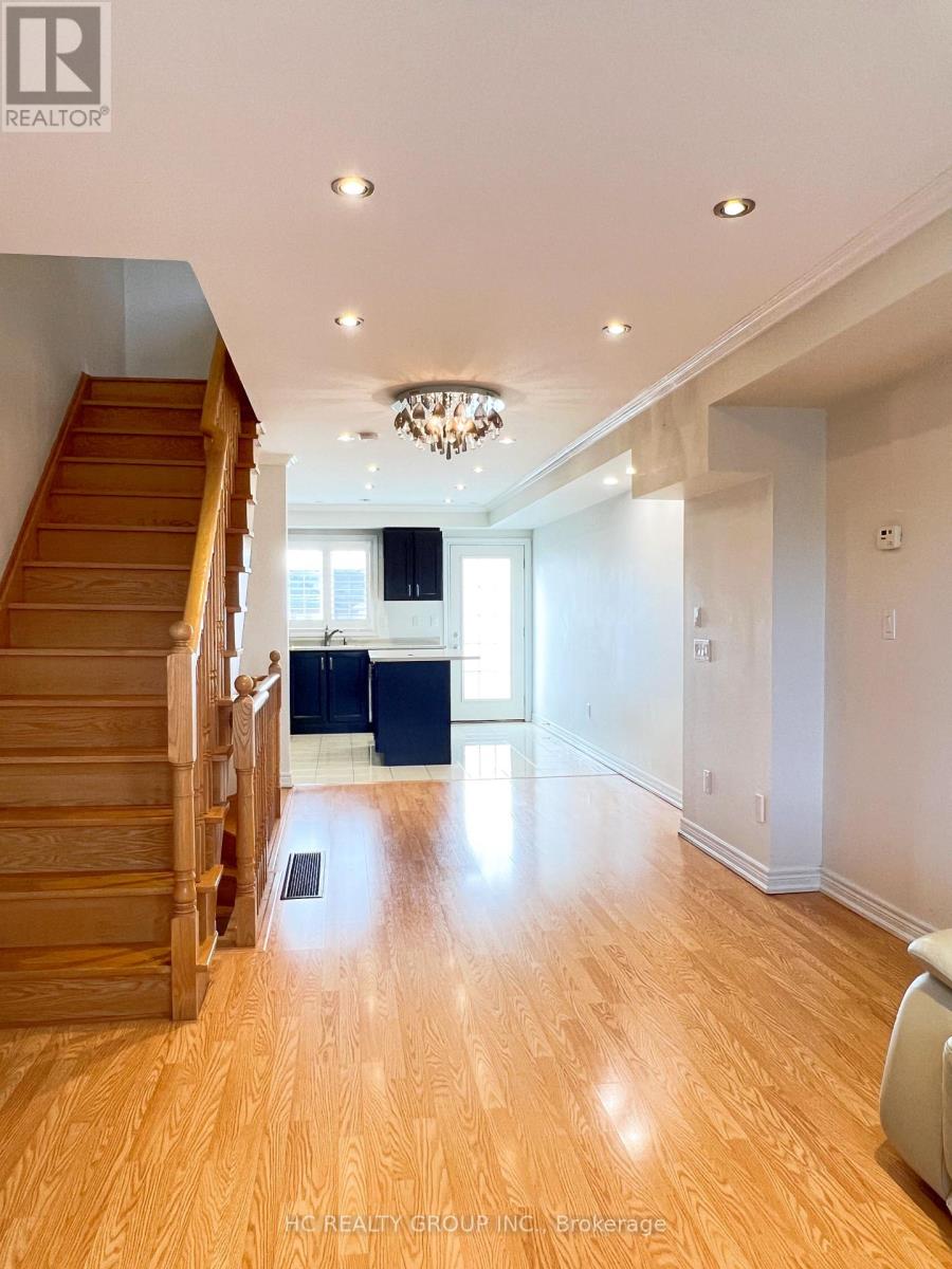 9912 Mccowan Road, Markham, Ontario  L6C 0M7 - Photo 7 - N13108168