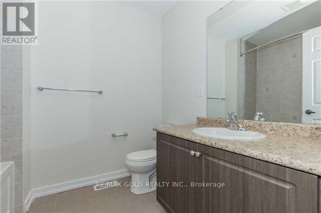 22 Clinton Street, Brampton, Ontario  L7A 4K8 - Photo 8 - W13108160