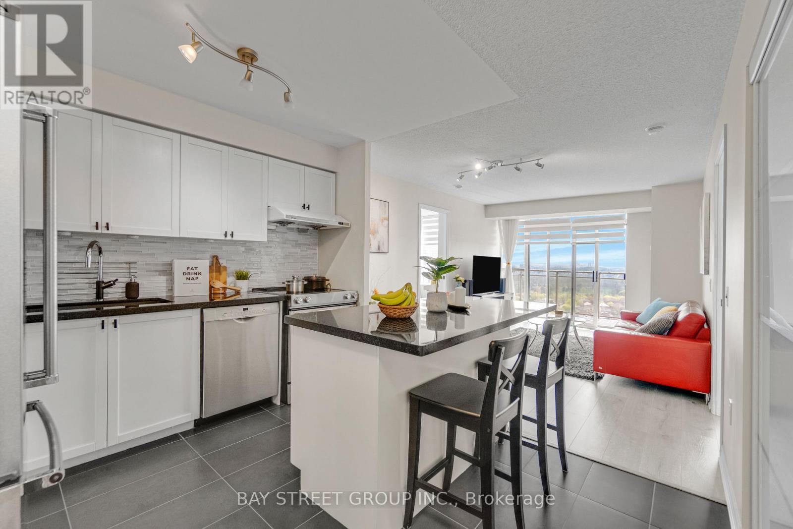1706 - 55 Strathaven Drive, Mississauga, Ontario  L5R 4G9 - Photo 10 - W13108162