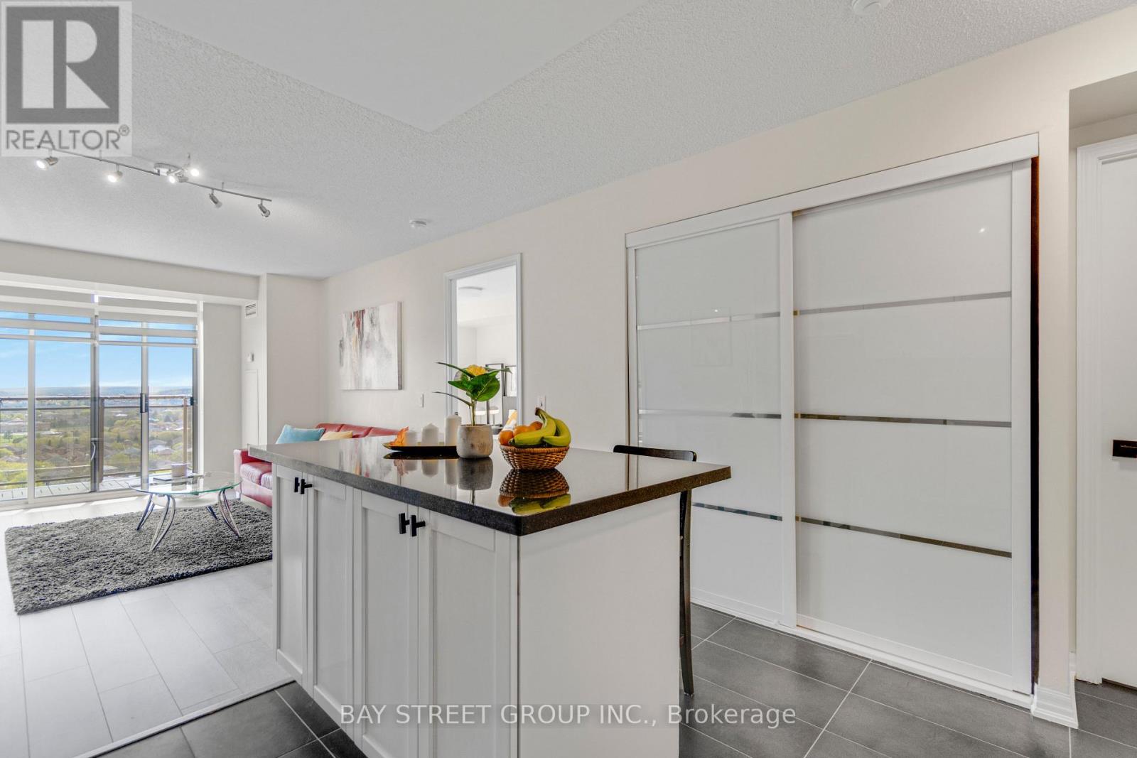 1706 - 55 Strathaven Drive, Mississauga, Ontario  L5R 4G9 - Photo 20 - W13108162