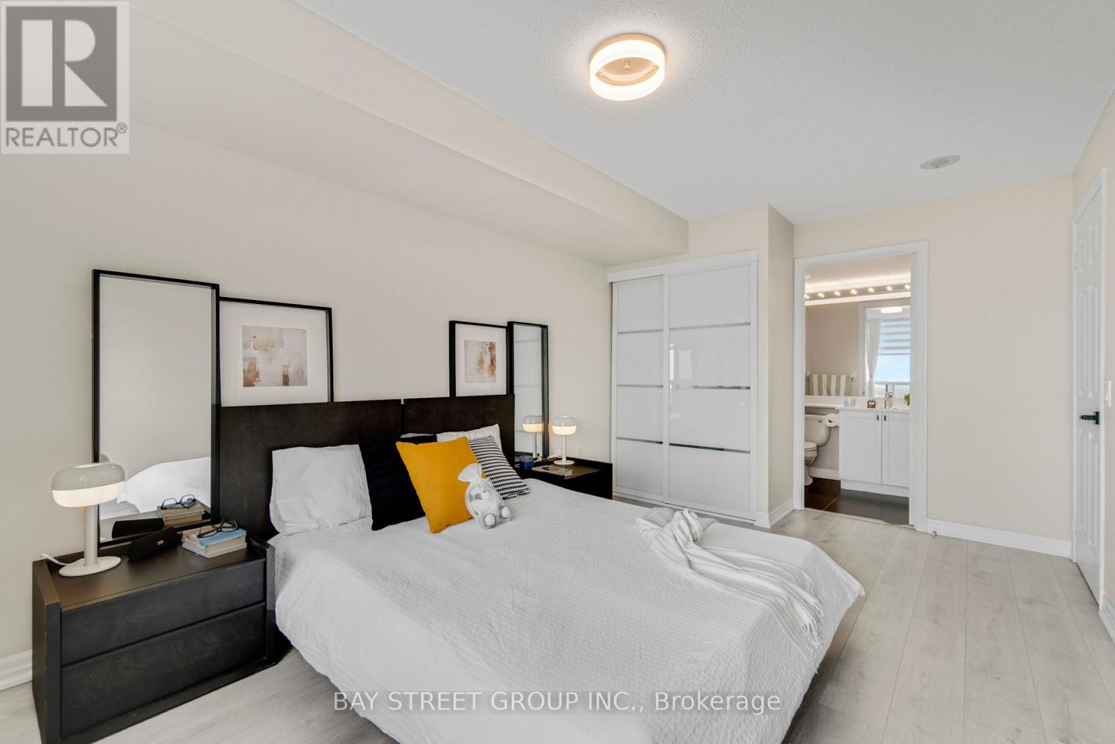 1706 - 55 Strathaven Drive, Mississauga, Ontario  L5R 4G9 - Photo 22 - W13108162
