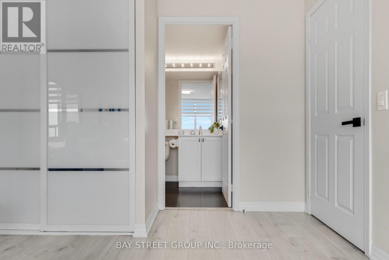 1706 - 55 Strathaven Drive, Mississauga, Ontario  L5R 4G9 - Photo 23 - W13108162