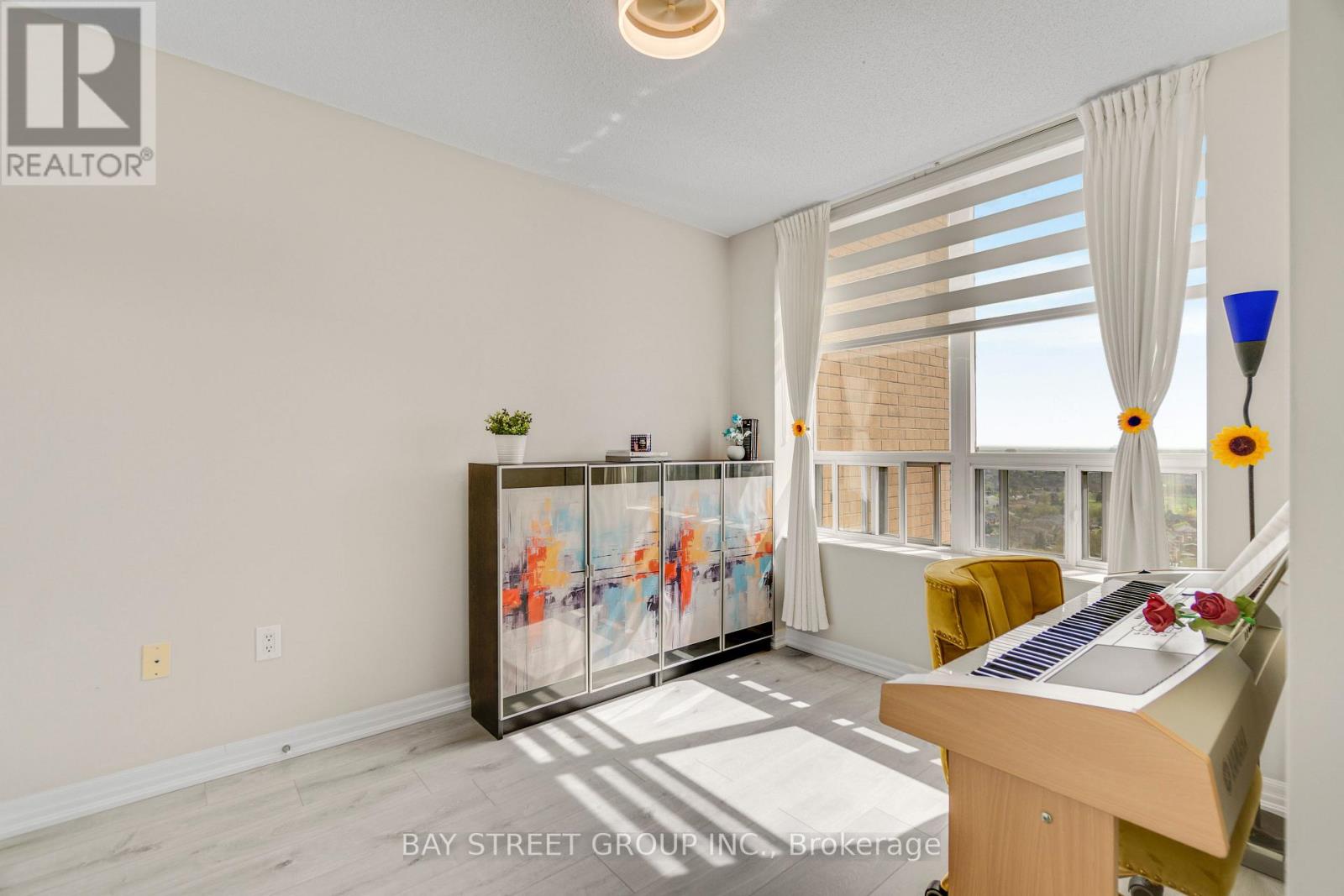 1706 - 55 Strathaven Drive, Mississauga, Ontario  L5R 4G9 - Photo 26 - W13108162