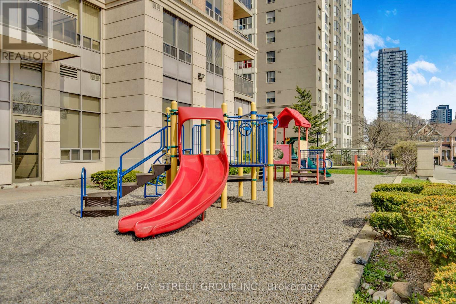 1706 - 55 Strathaven Drive, Mississauga, Ontario  L5R 4G9 - Photo 45 - W13108162