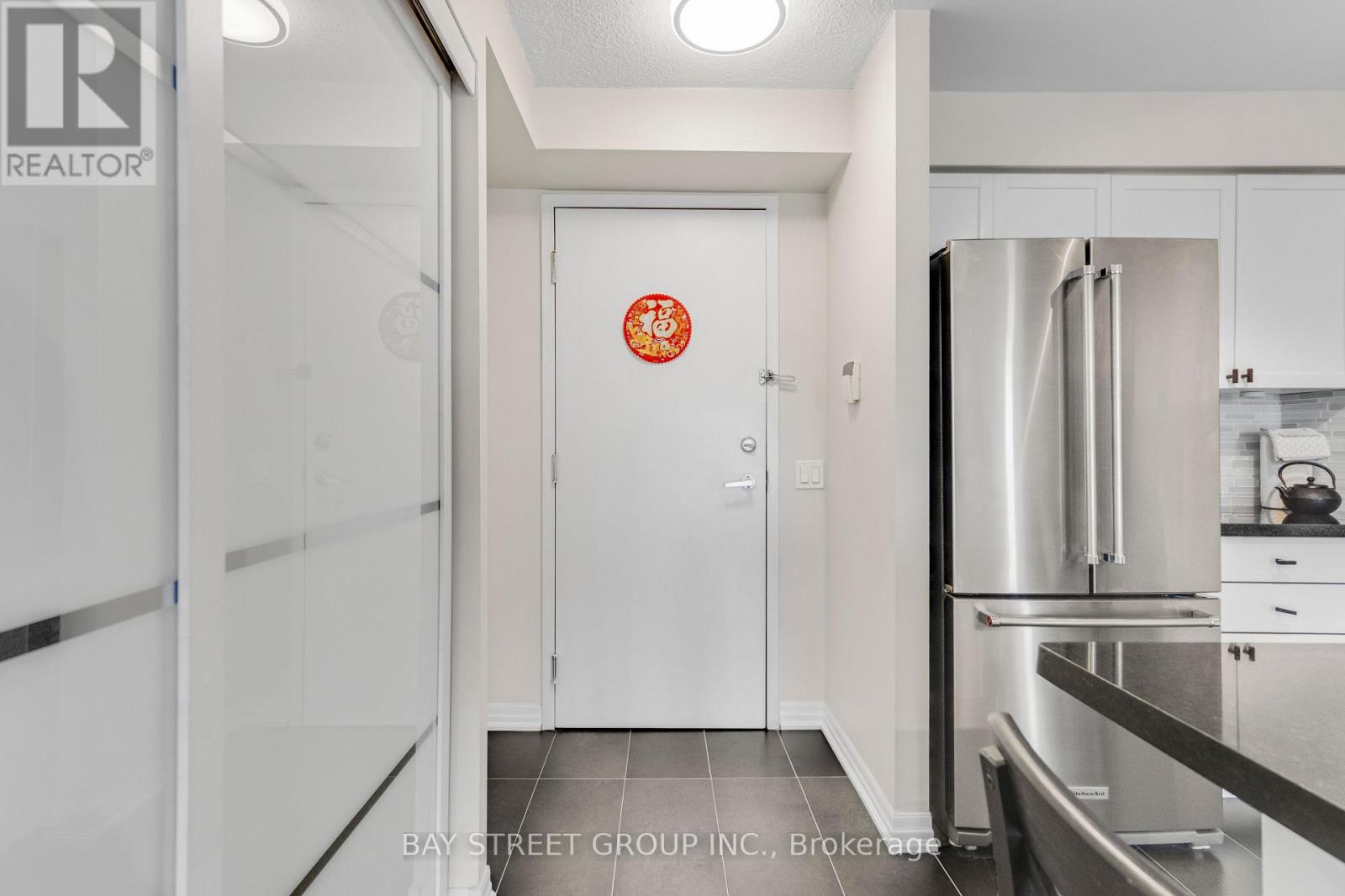 1706 - 55 Strathaven Drive, Mississauga, Ontario  L5R 4G9 - Photo 9 - W13108162