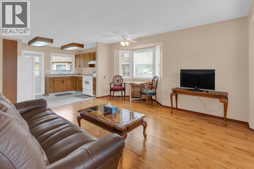 2831 Dovely Park SE, Calgary, Alberta  T2B 3G3 - Photo 2 - A2308440
